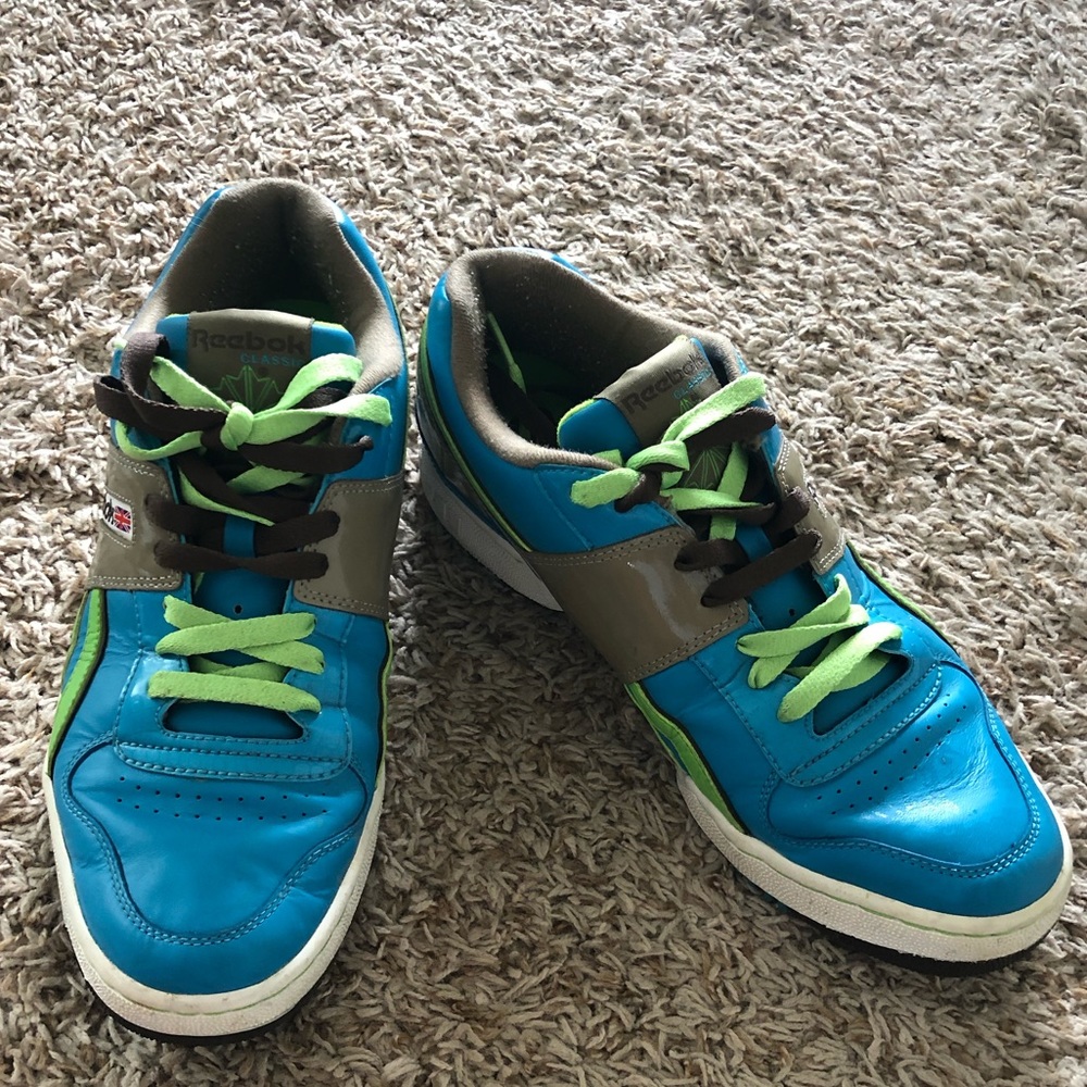 Reebok  sneakers 👟
